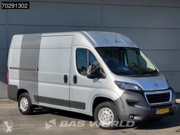 Caja cerrada Peugeot