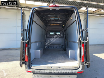 Fourgon utilitaire Mercedes