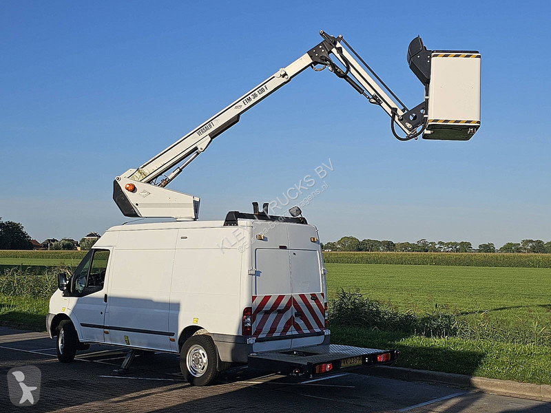 Furgoneta Ford 350 Versalift hoogwerker