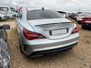 Berlina Mercedes