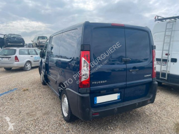 Fourgon moyen Peugeot