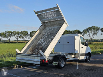 Utilitaire benne Mercedes