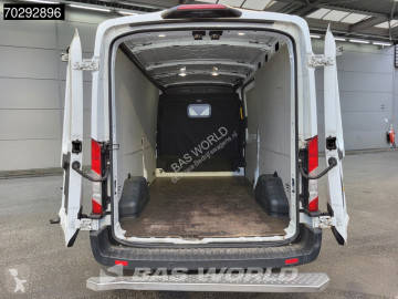 Caja cerrada Ford