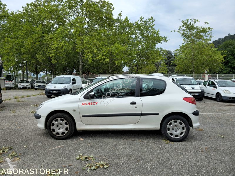 Véhicule utilitaire Peugeot 206