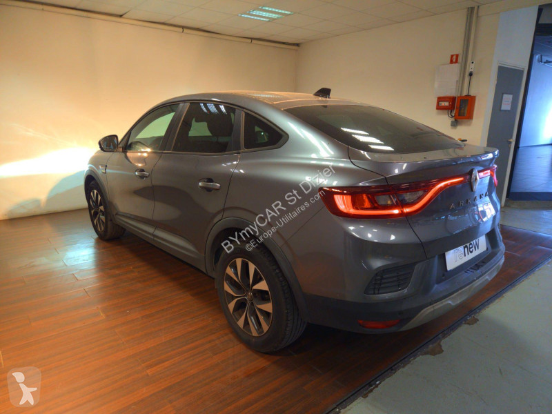 Autoutilitară Renault Arkana mild hybrid 140...