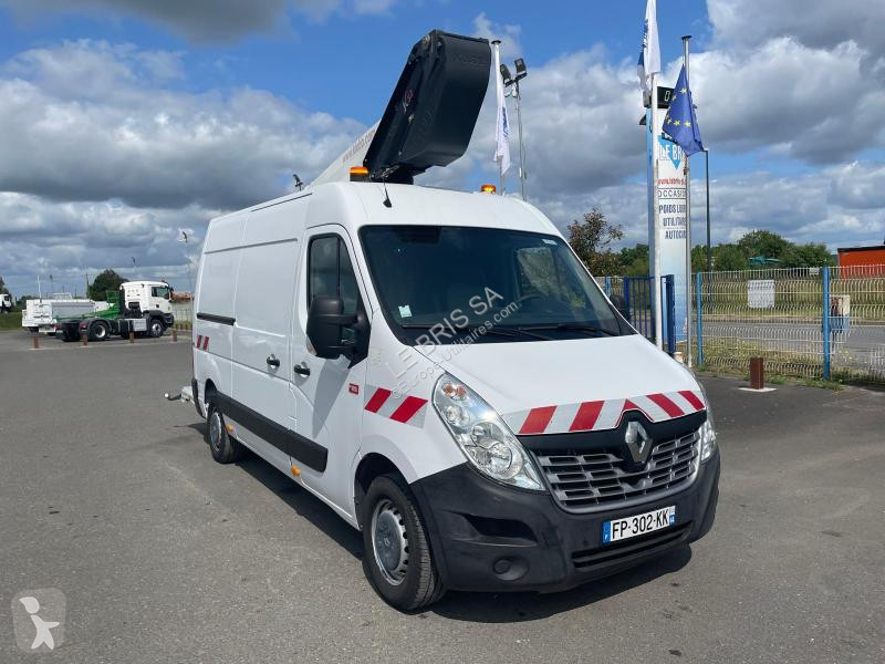 Véhicule utilitaire Renault 2.3 DCI 145