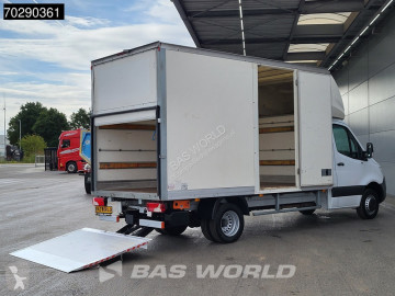 Fourgon utilitaire Mercedes
