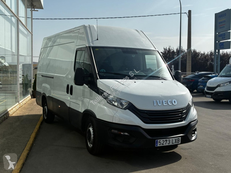 Furgoneta Iveco 35S16 12m3