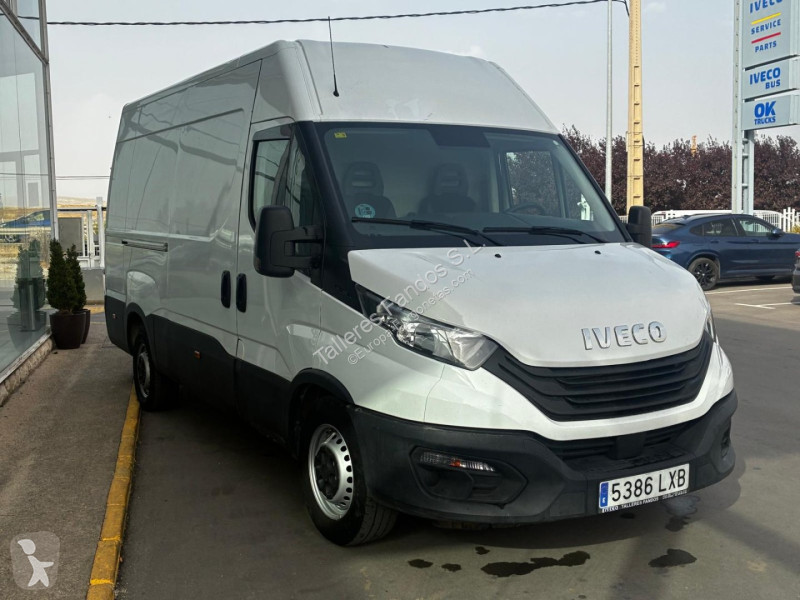 Furgoneta Iveco 35S16 12m3