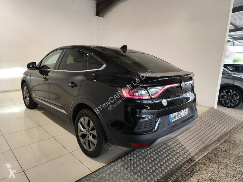 Autoutilitară Renault Arkana mild hybrid 140...