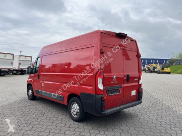 Utilitaire magasin Peugeot