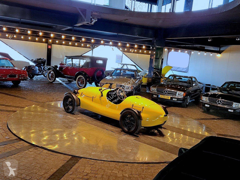 Véhicule utilitaire Ferrari  Vintage Racer...