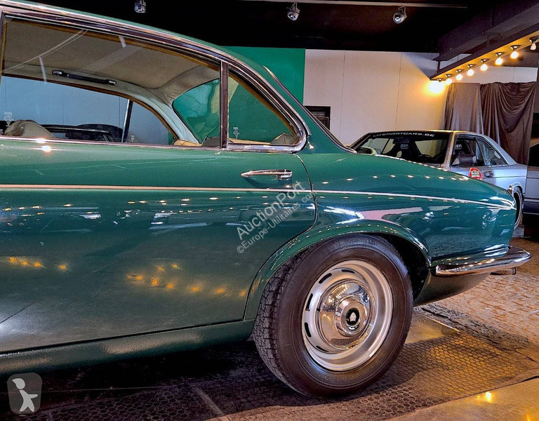 Véhicule utilitaire Jaguar (series II) 4.2...