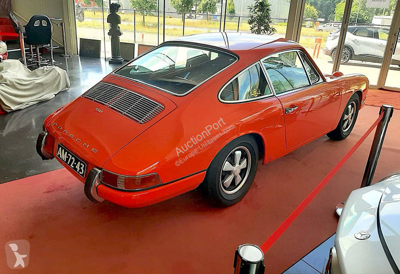 Véhicule utilitaire Porsche T