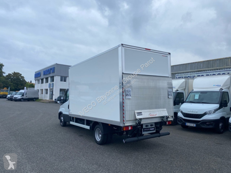 Furgoneta Iveco 35C16H3.0 empattement 4100