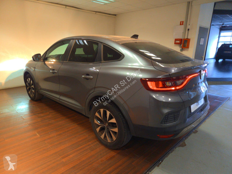 Autoutilitară Renault Arkana mild hybrid 140...