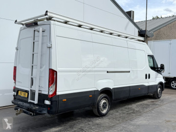 Iveco Daily 35S16 2.3 L4H2 Luchtvering Climate Control Cruise Control Camera Navigatie 3.5t Trekhaak Imperiaal