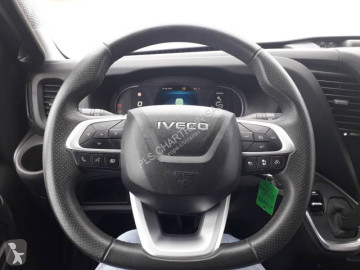 Fourgon moyen Iveco