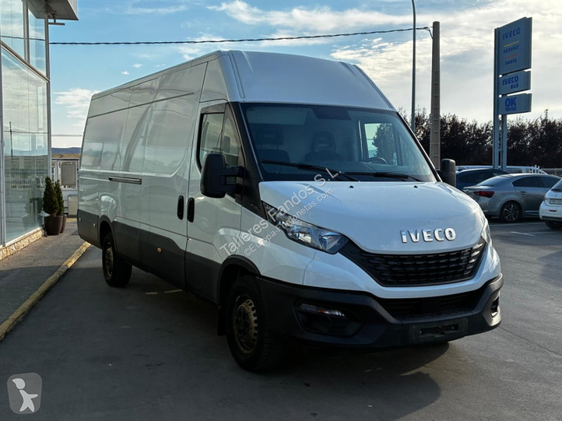 Furgoneta Iveco 35S14 16m3