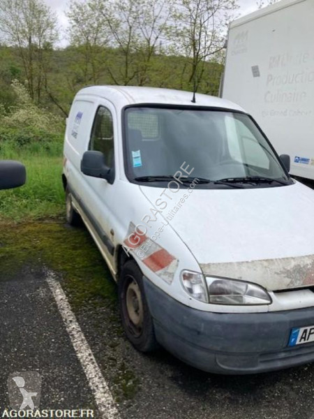 Véhicule utilitaire Peugeot PARTNER