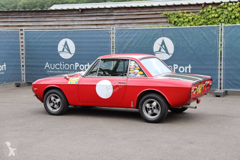Véhicule utilitaire Lancia Fulvia coupe rallye