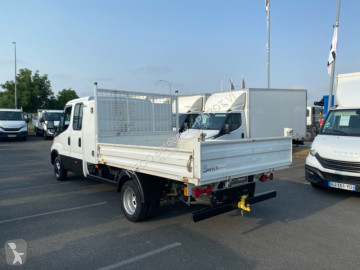 Utilitaire benne Iveco