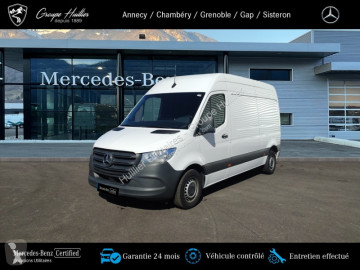 Fourgon utilitaire Mercedes