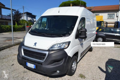 Caja cerrada Peugeot