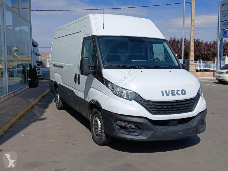Furgoneta Iveco 35S16 12m3