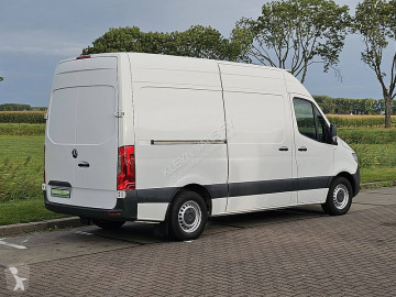 Caja cerrada Mercedes