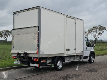 Caja cerrada Fiat