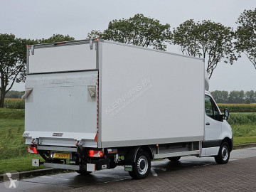 Caja cerrada Mercedes