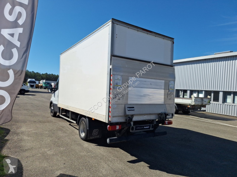 Furgoneta Iveco 35C16H3.0 empattement 4100