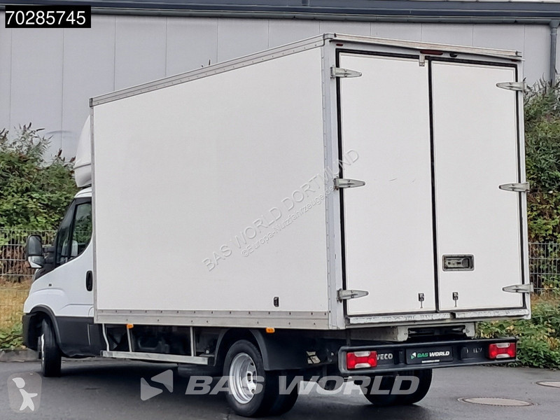 Nyttofordon Iveco 35C16 3.0L 160PS Koffer...