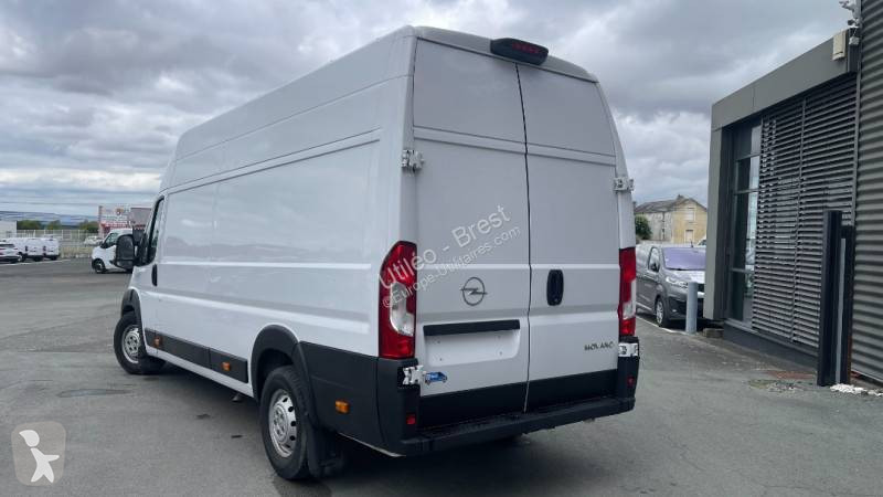 Samochód dostawczy Opel