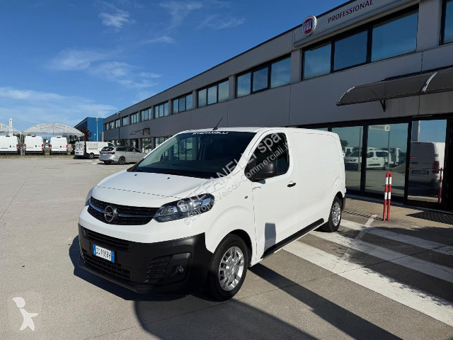 عربة نفعية Opel VIVARO 1.5 120 L2H1