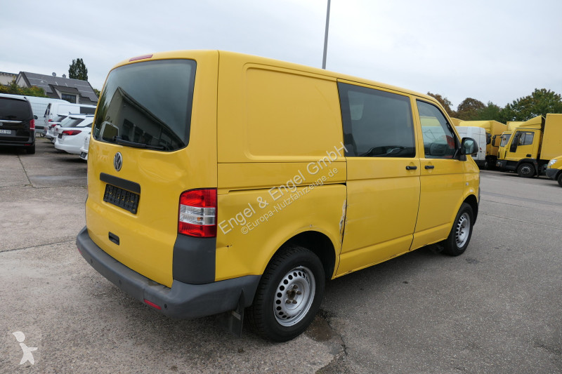 Véhicule utilitaire Volkswagen T5 Transporter...