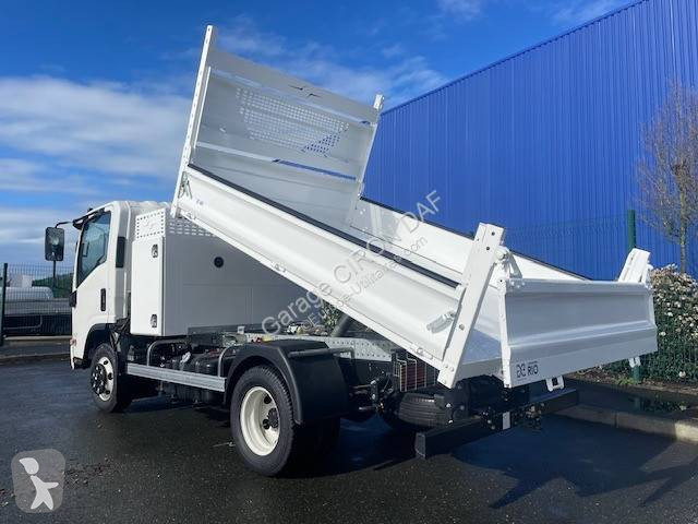Véhicule utilitaire Isuzu