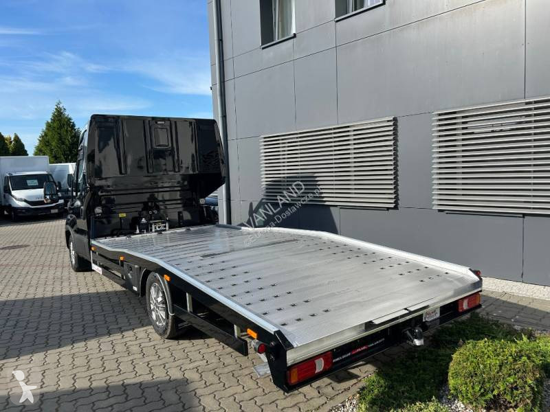 عربة نفعية Iveco