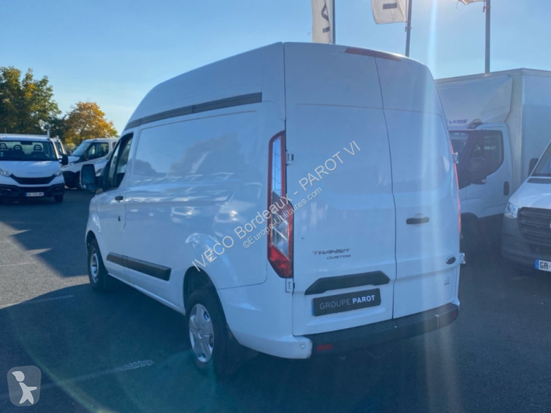 Véhicule utilitaire Ford 300 L2H2 2.0 EcoBlue...