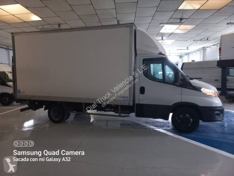 Furgoneta Iveco