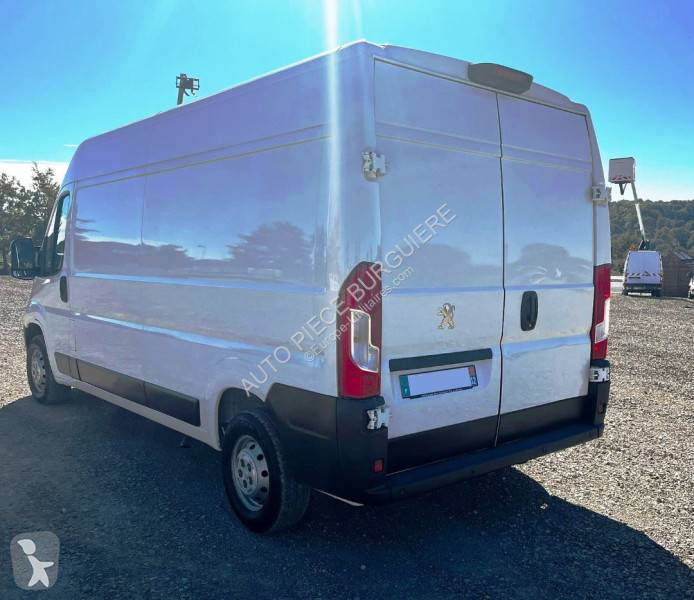 Véhicule utilitaire Peugeot