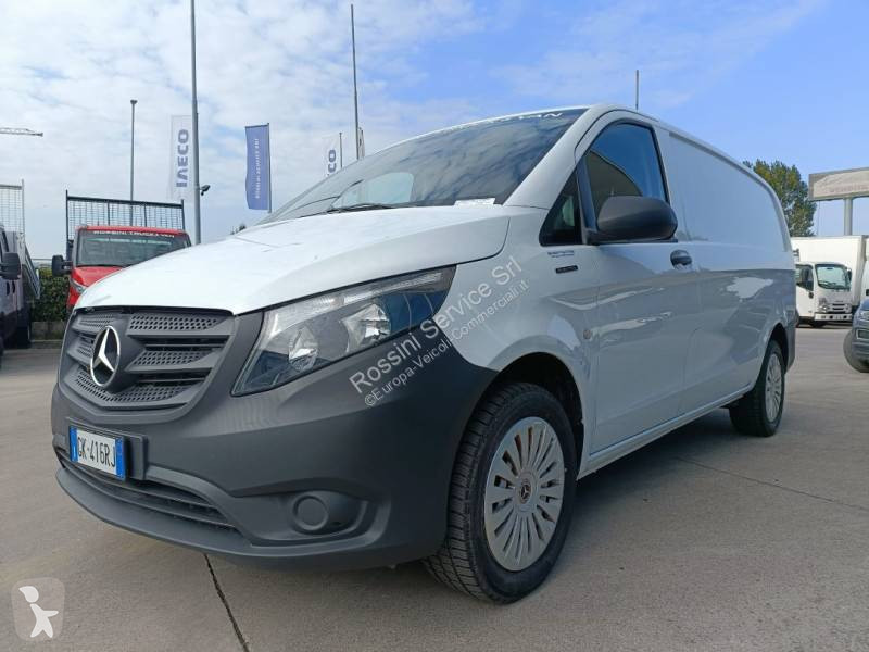 Véhicule utilitaire Mercedes