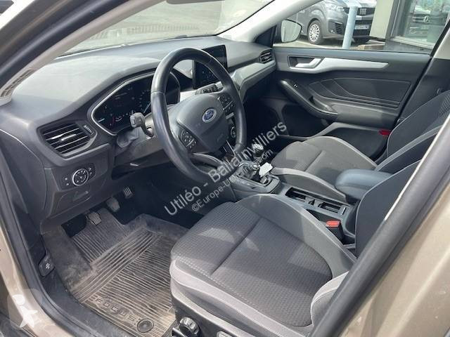 Samochód dostawczy Ford