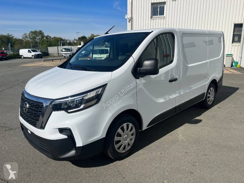 Samochód dostawczy Nissan