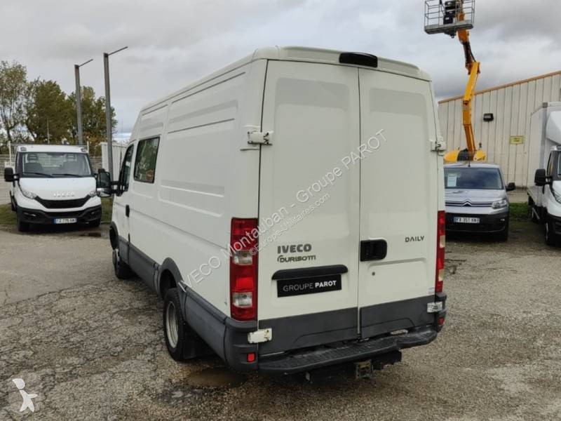 عربة نفعية Iveco