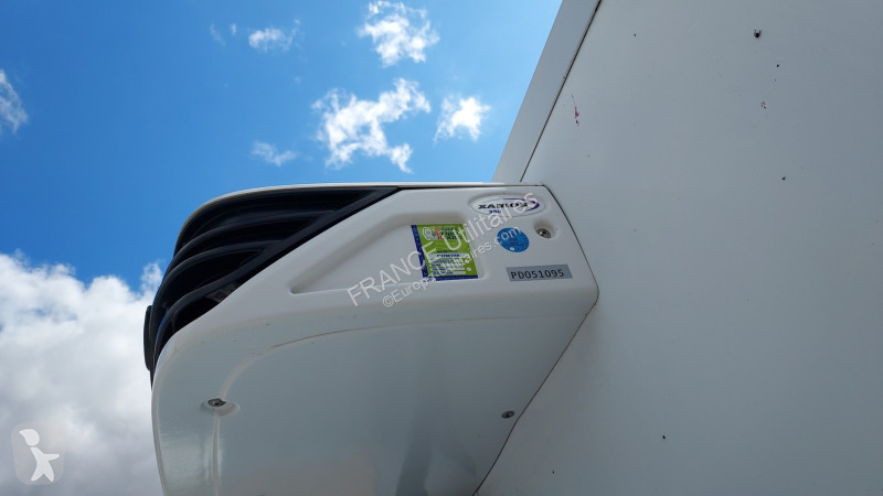 Véhicule utilitaire Iveco DAILY FRIGO RTE/SECT...
