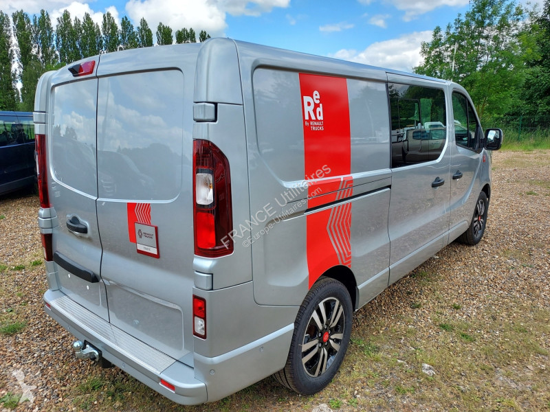 Véhicule utilitaire Renault TRAFIC III FG BVA...