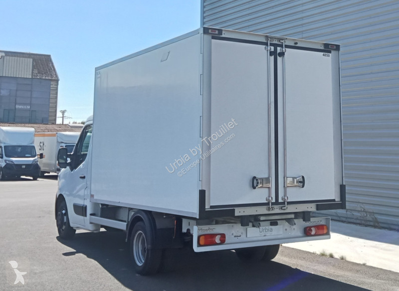 Véhicule utilitaire Renault FRIGO 12M3 165 CV...