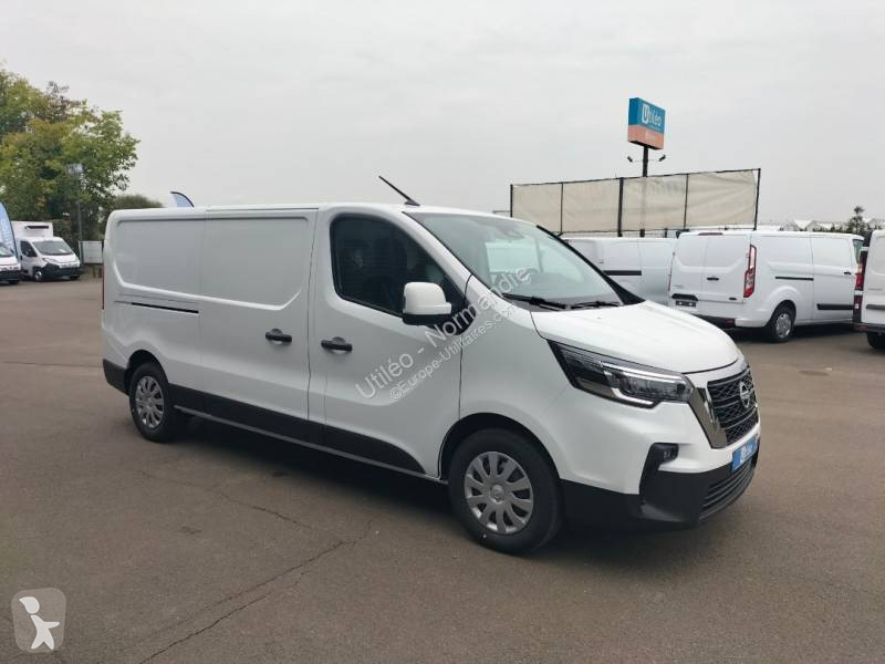 Véhicule utilitaire Nissan